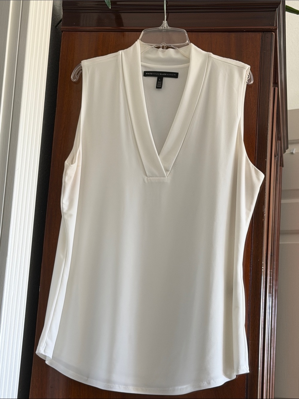 White House Black Market Cream V-Neck Sleeveless Shell